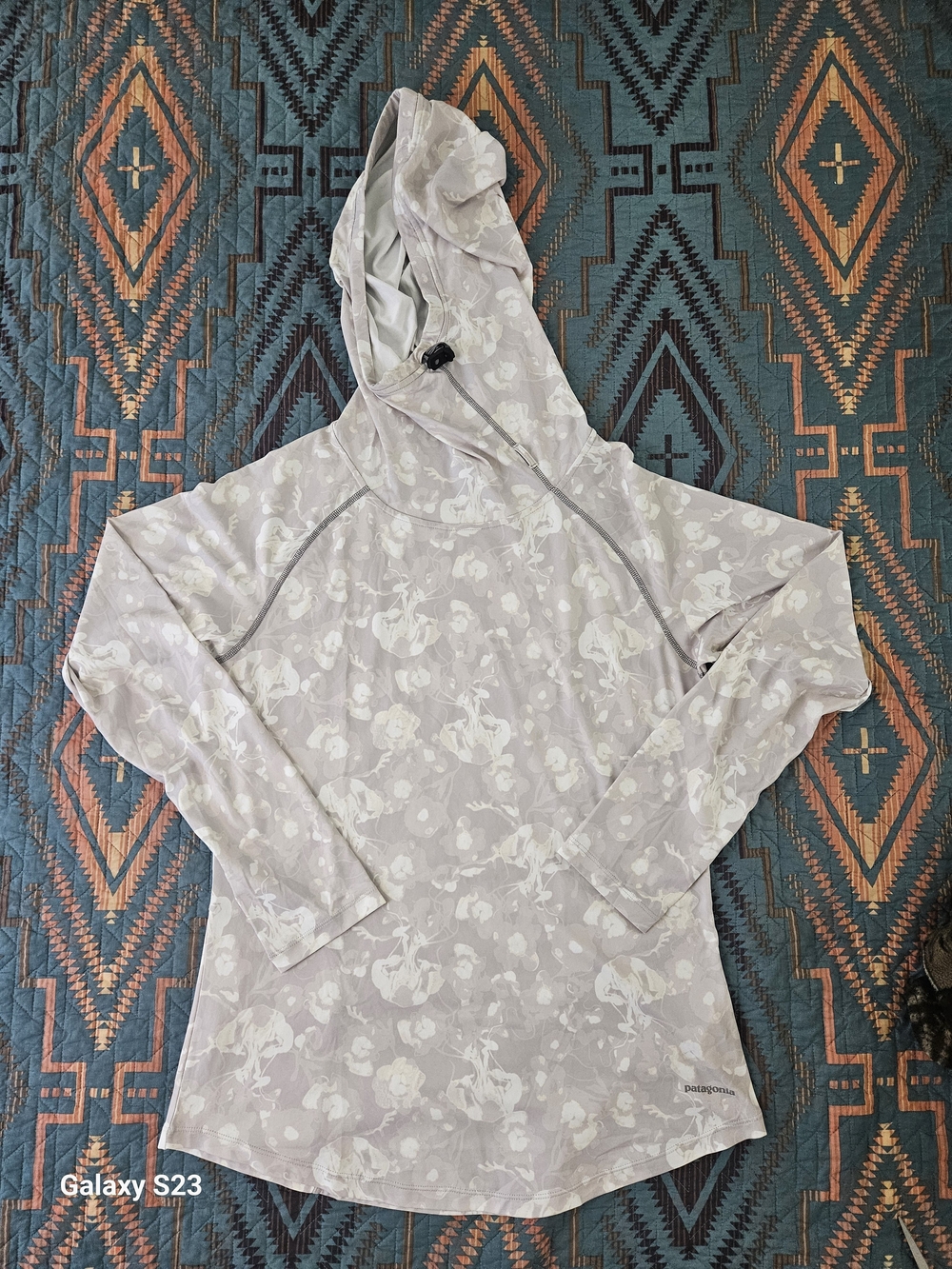 Patagonia Women's Light Lavender Floral Hooded Sun Hoodie
